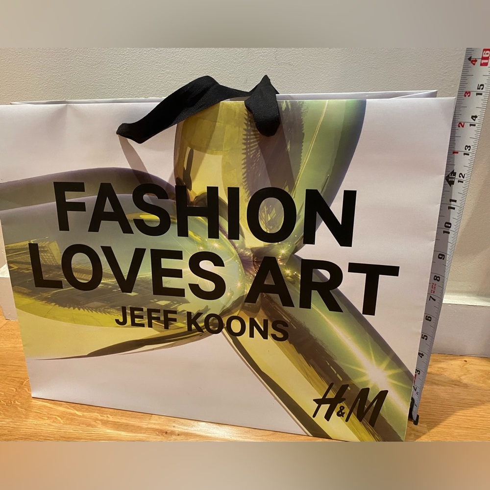 New Collectible H&M Jeff Koons 5th Ave large Shopping Bag